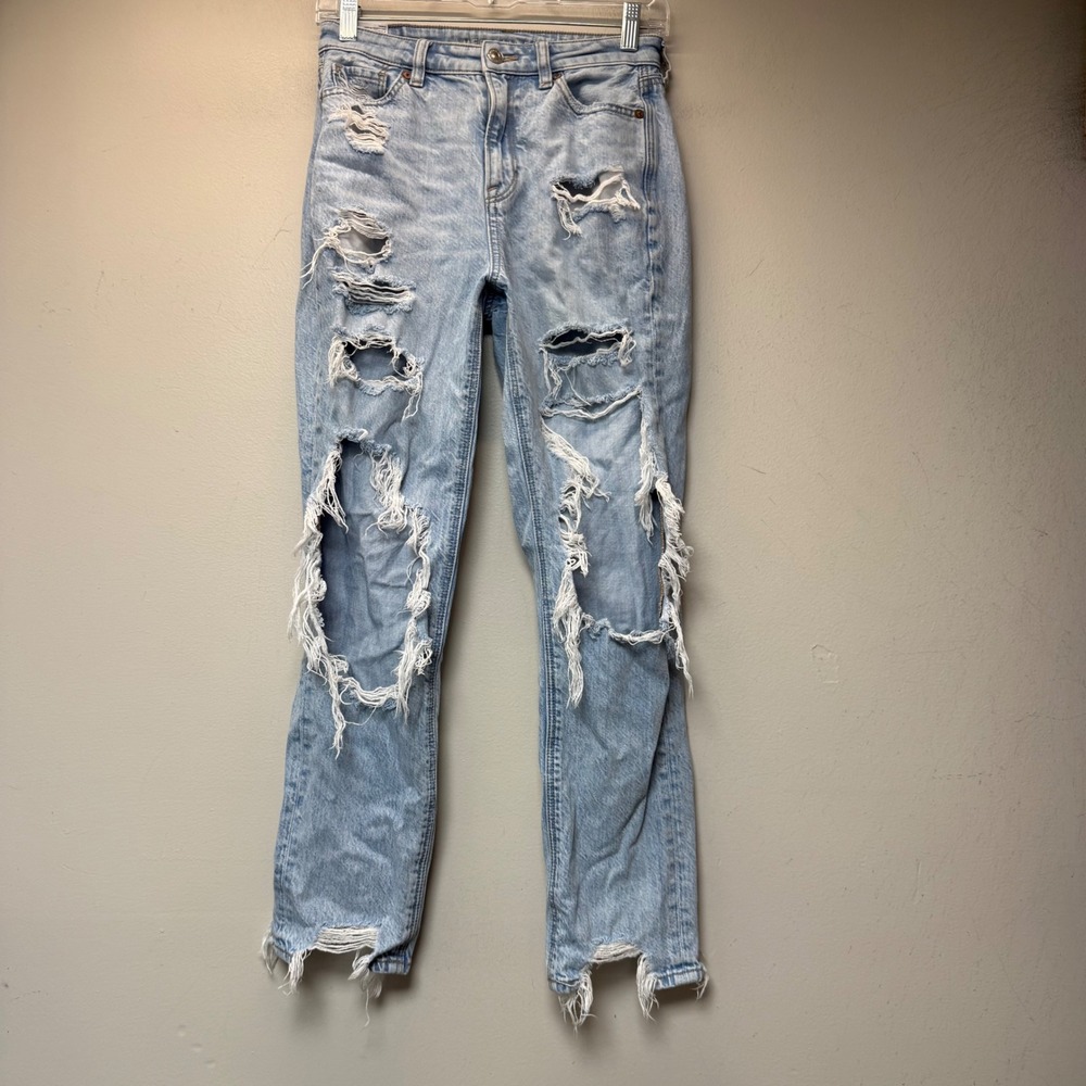American Eagle Mom Jeans Womens 0 Light Wash Distressed High Rise Denim Pants